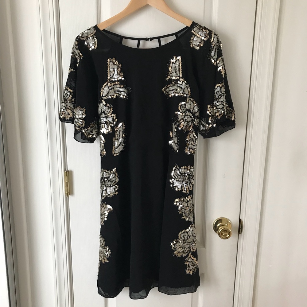 NWT Boohoo Sequin Skater Dress Size 14
